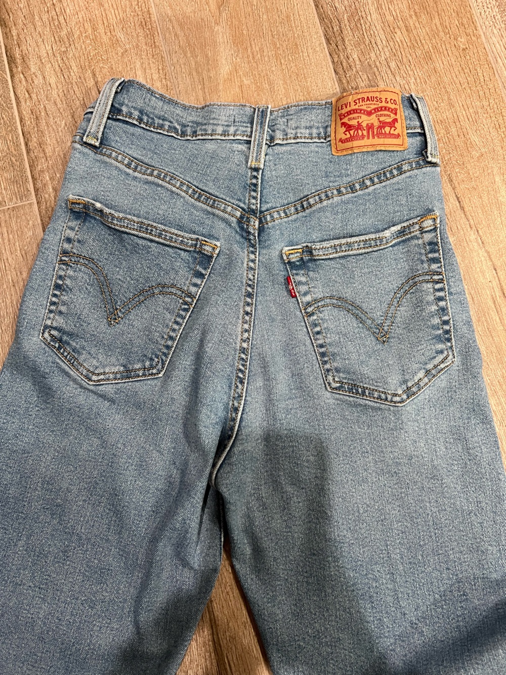 Levi's Ribcage Straight Ankle